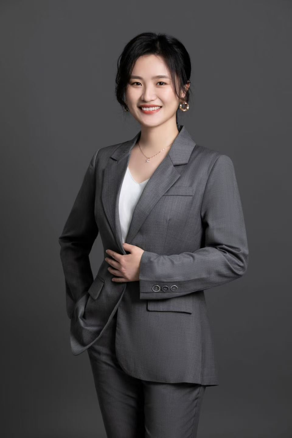 李文静
